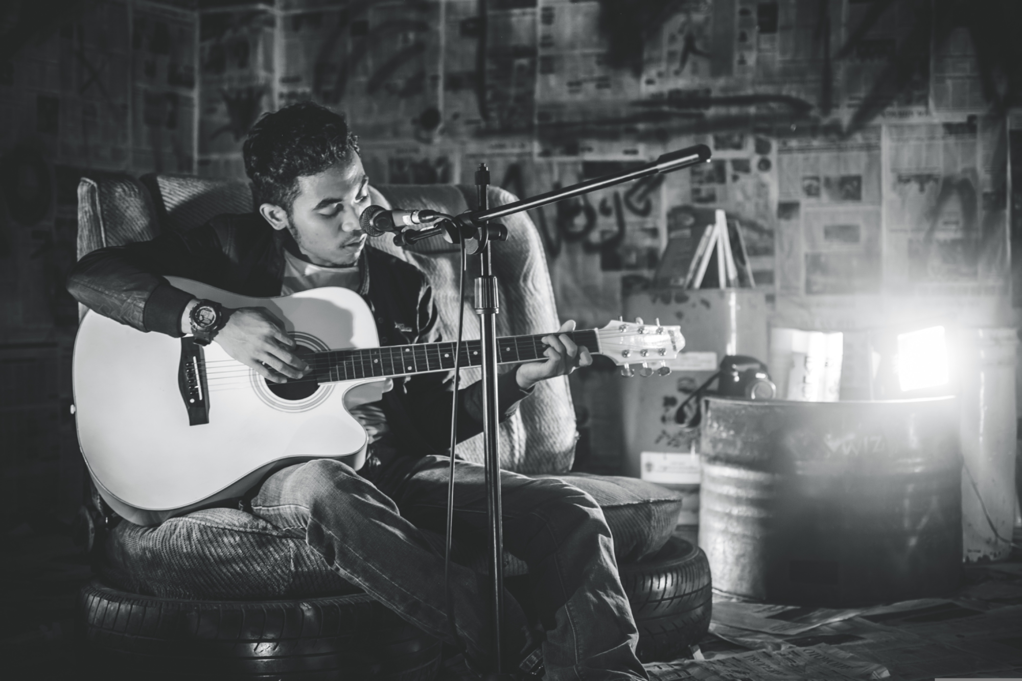 Opname microfoon — singer-songwriterweek voor tieners in Amsterdam